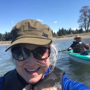 Meet your Posher, Ami